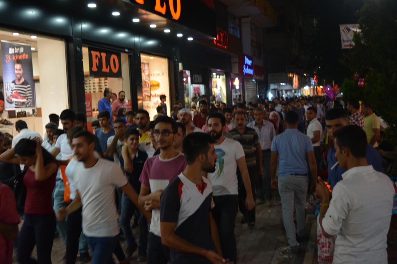  DBP/HDP'lilerden kayyum protestosunu alışveriş alanına taşıma girişimi